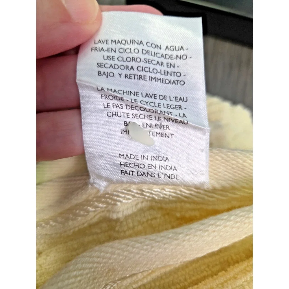 Croscill Vintage Bath Towel Roses Cotton Cream Grannycore Cottagecore New